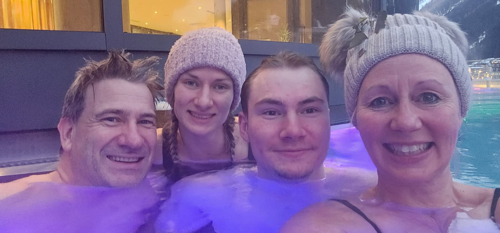 Die Wegeners – Conny, Peter, Max und Bella